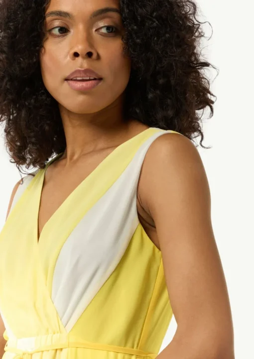 Chiffon-Kleid mit elastischer Taille und Bindeband