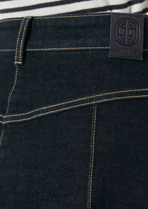 Denim-Rock mit nahtfeinen Taschen