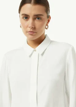 Elegante Satin-Bluse mit verdeckter Knopfleiste