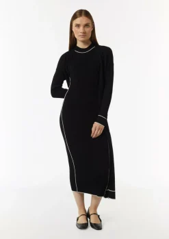 Figurbetontes Rippstrickkleid mit Kontrastdetails