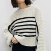 Gestreifter Strickpullover mit Trompeten-Ärmeln