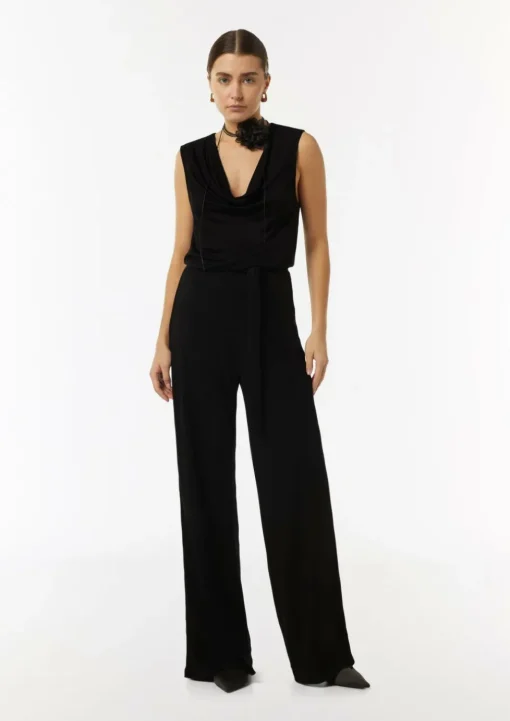 Jersey-Jumpsuit mit Wasserfall-Ausschnitt