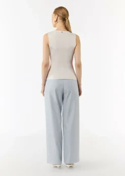 Jersey-Top mit Cut-Out an der Schulterpartie