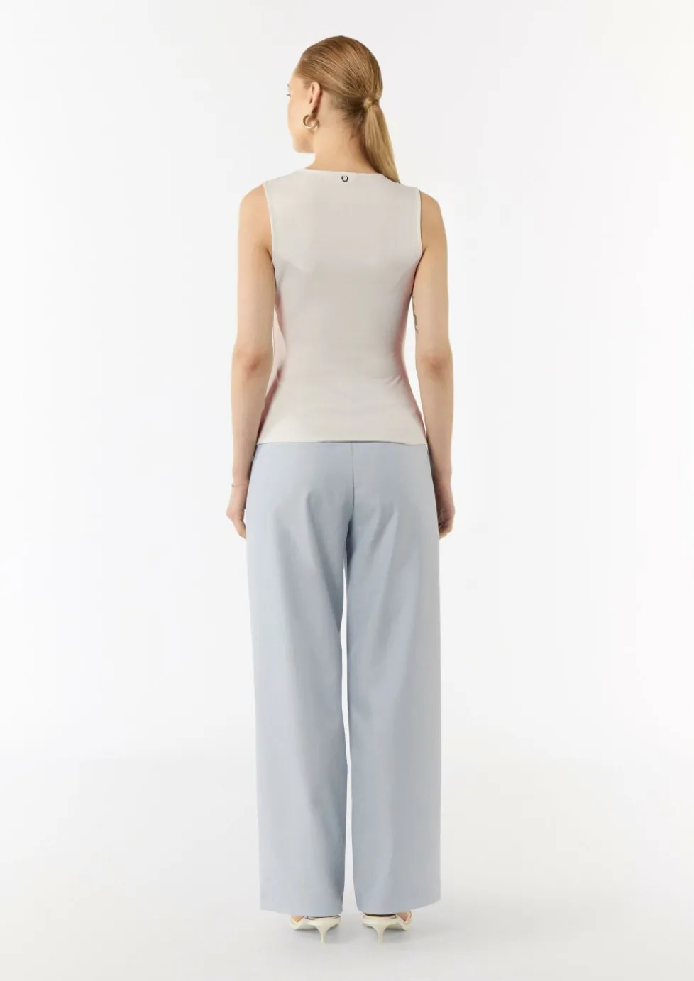 Jersey-Top mit Cut-Out an der Schulterpartie