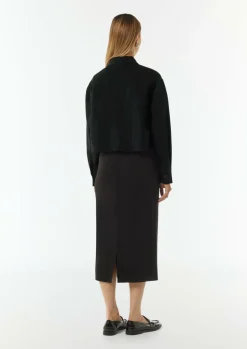 Kurze Jacke mit aufgesetzten Taschen
