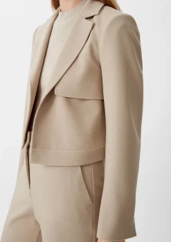 Kurzer Blazer aus Viskosemix
