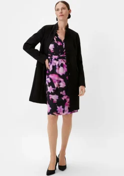 Kurzes Kleid mit Allovermuster