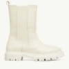Lederstiefel mit Profilsohle