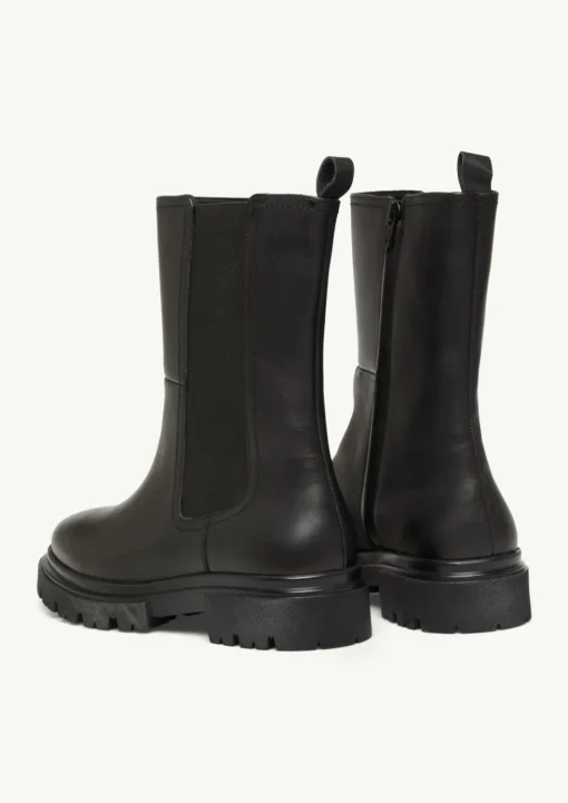 Lederstiefel mit Profilsohle