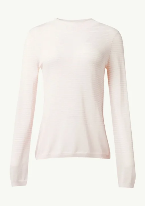 Leichter Strickpullover mit angedeutetem Stehkragen