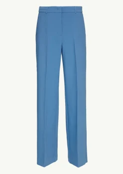 Marlenehose mit Bügelfalten