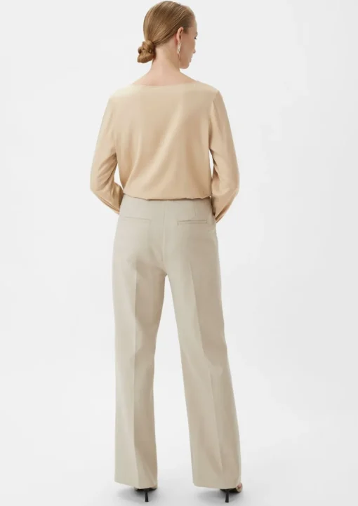 Satinbluse mit Tunika-Ausschnitt
