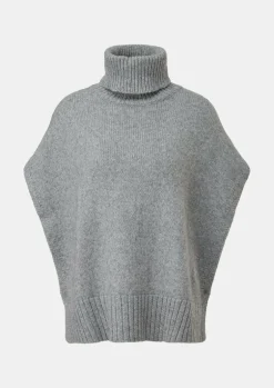 Strickponcho mit Rollkragen