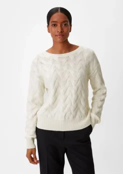 Strickpullover mit Zopfmuster