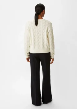 Strickpullover mit Zopfmuster