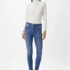 Super skinny: Jeans mit Sattelbund