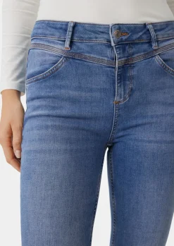 Super skinny: Jeans mit Sattelbund