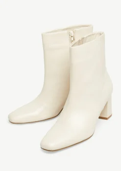 Absatz-Stiefelette aus Glattleder