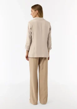 Antaillierter Blazer aus Viskosetwill