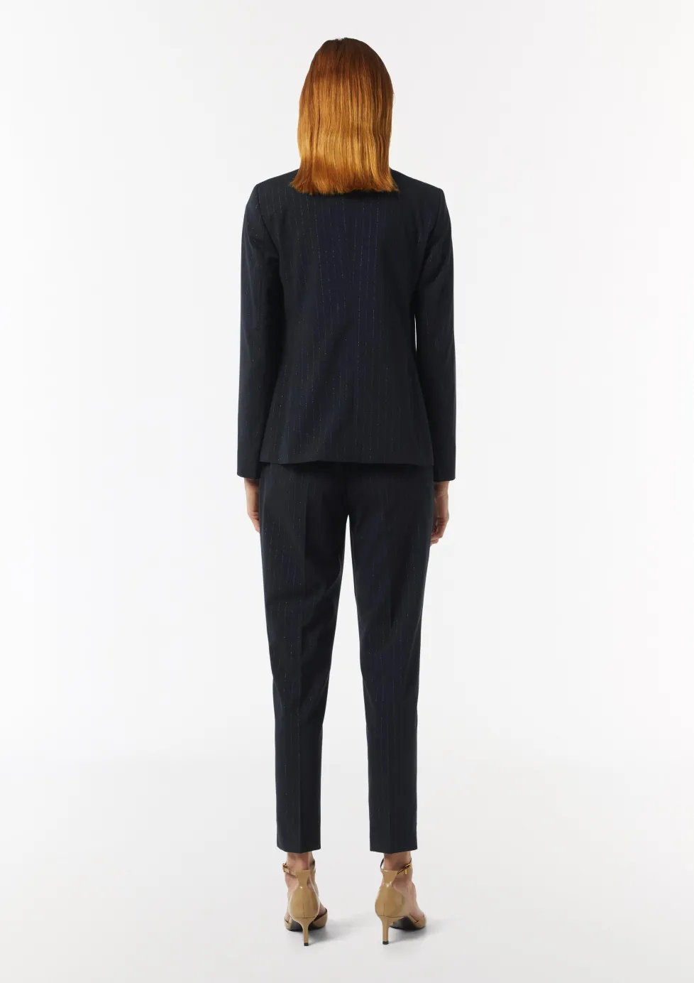 Antaillierter Blazer mit dezentem Gitzergarn