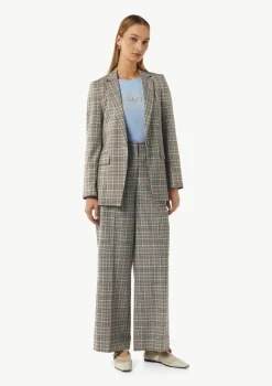 Antaillierter Karo-Blazer