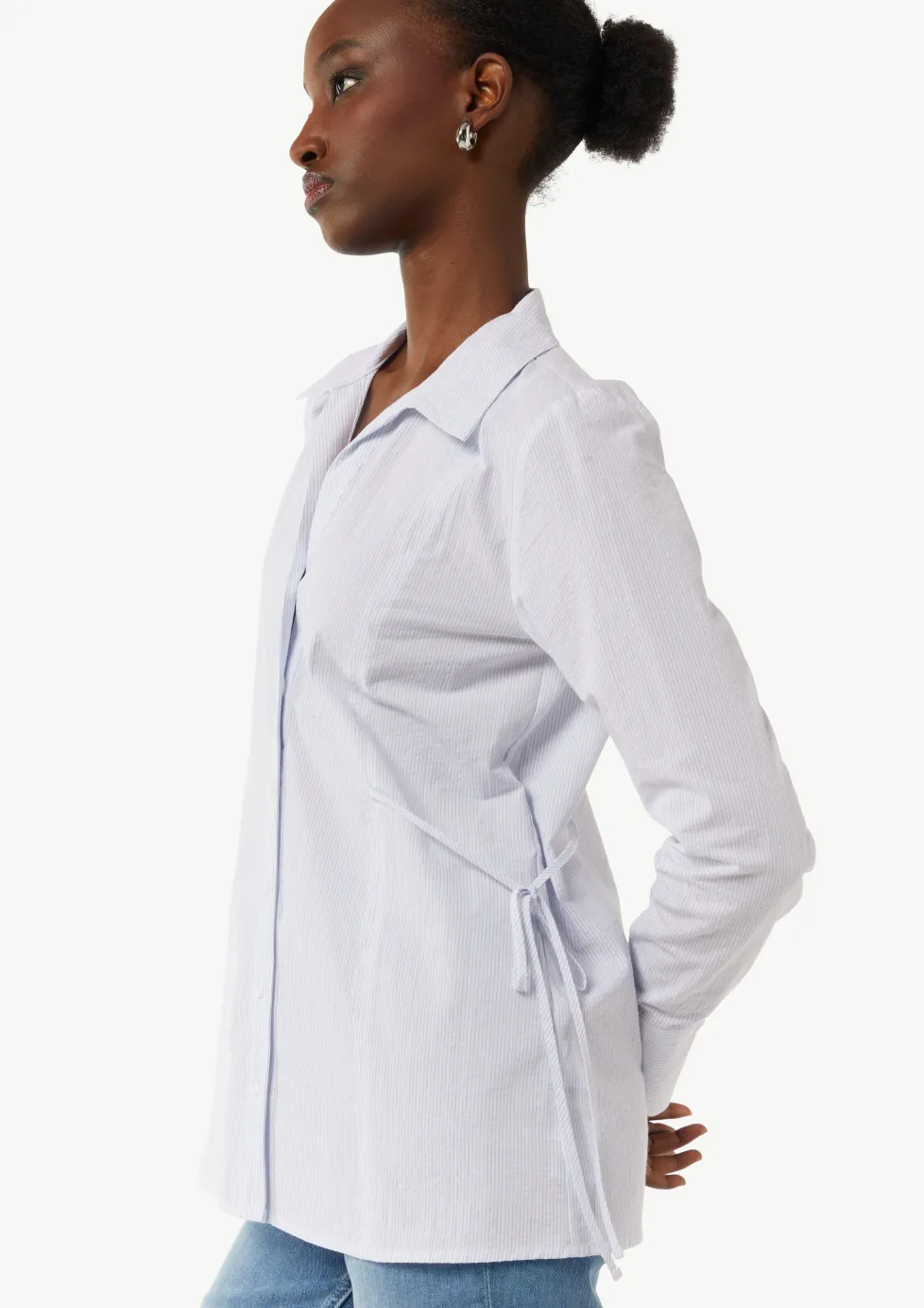 Baumwollbluse im Slim Fit mit Bindedetails