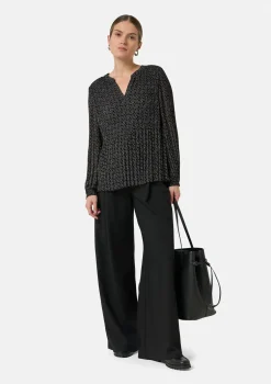 Plissierte Bluse aus Chiffon mit Logomuster