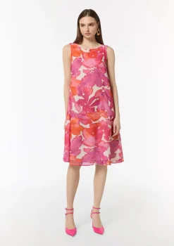 Ärmelloses Kleid mit Bateau-Ausschnitt