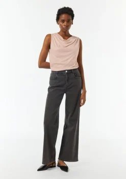 Ärmelloses Shirt mit Wasserfall-Ausschnitt