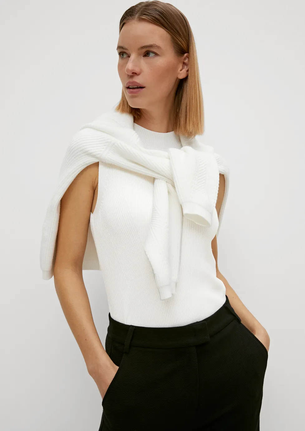 Ärmelloses Stricktop mit Rippstruktur