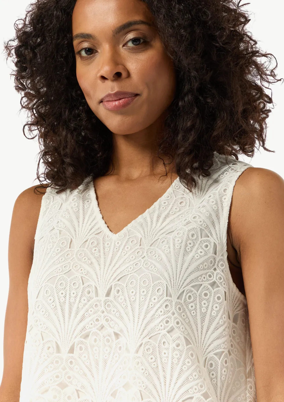 Ärmelloses Top aus Spitze