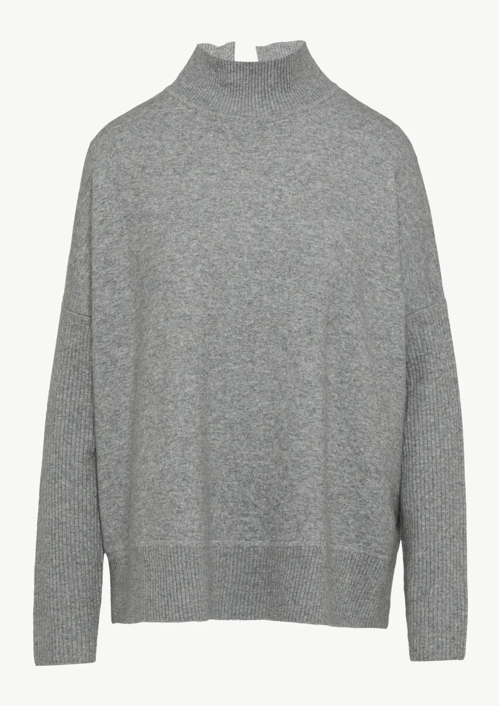 Strickpullover mit Stehkragen und Rippdetail