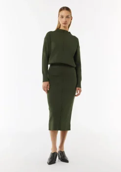 Taillierter Strickrock aus Viskosemix