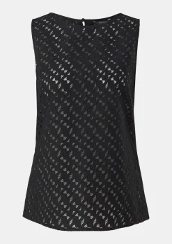 Top mit Lochmuster