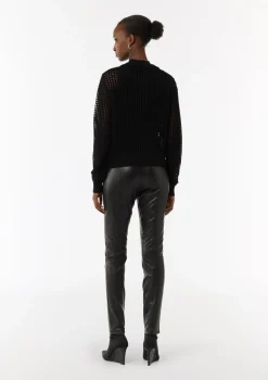 Transparente Strickjacke aus Ajourstrick