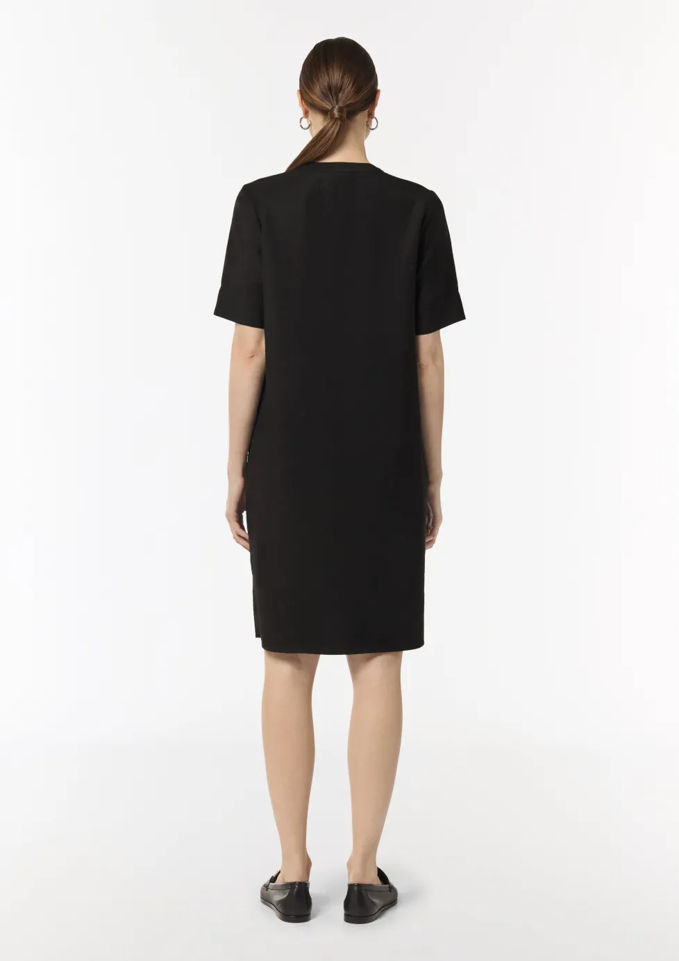 T-Shirt-Kleid mit Stehkragen