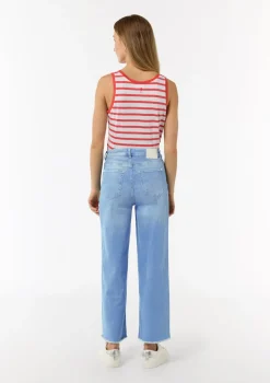 Verkürzte Jeans mit Wide Leg und ausgefranstem Saum