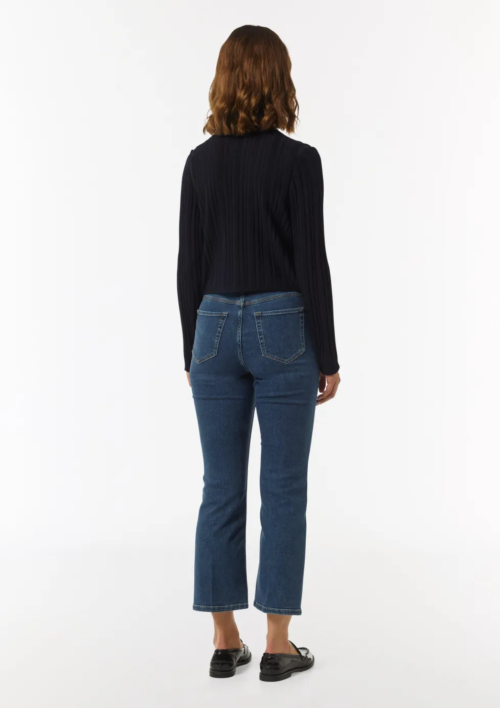 Verkürzte Rippstrickjacke im Slim Fit