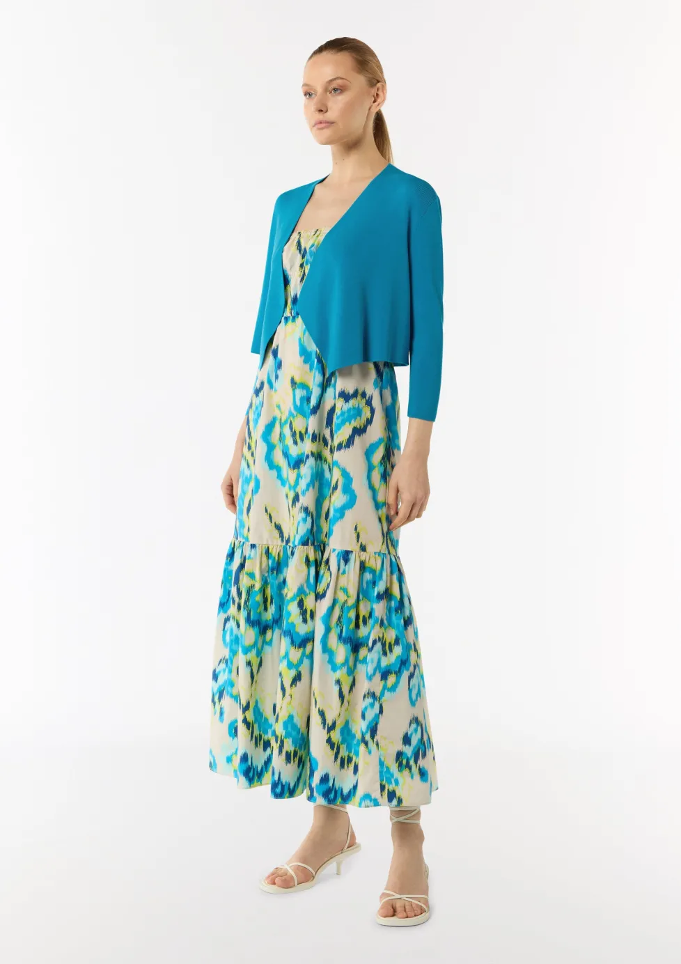 Verkürzte Strickjacke aus Viskosemix