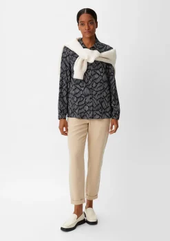 Viskosebluse mit Allover-Print