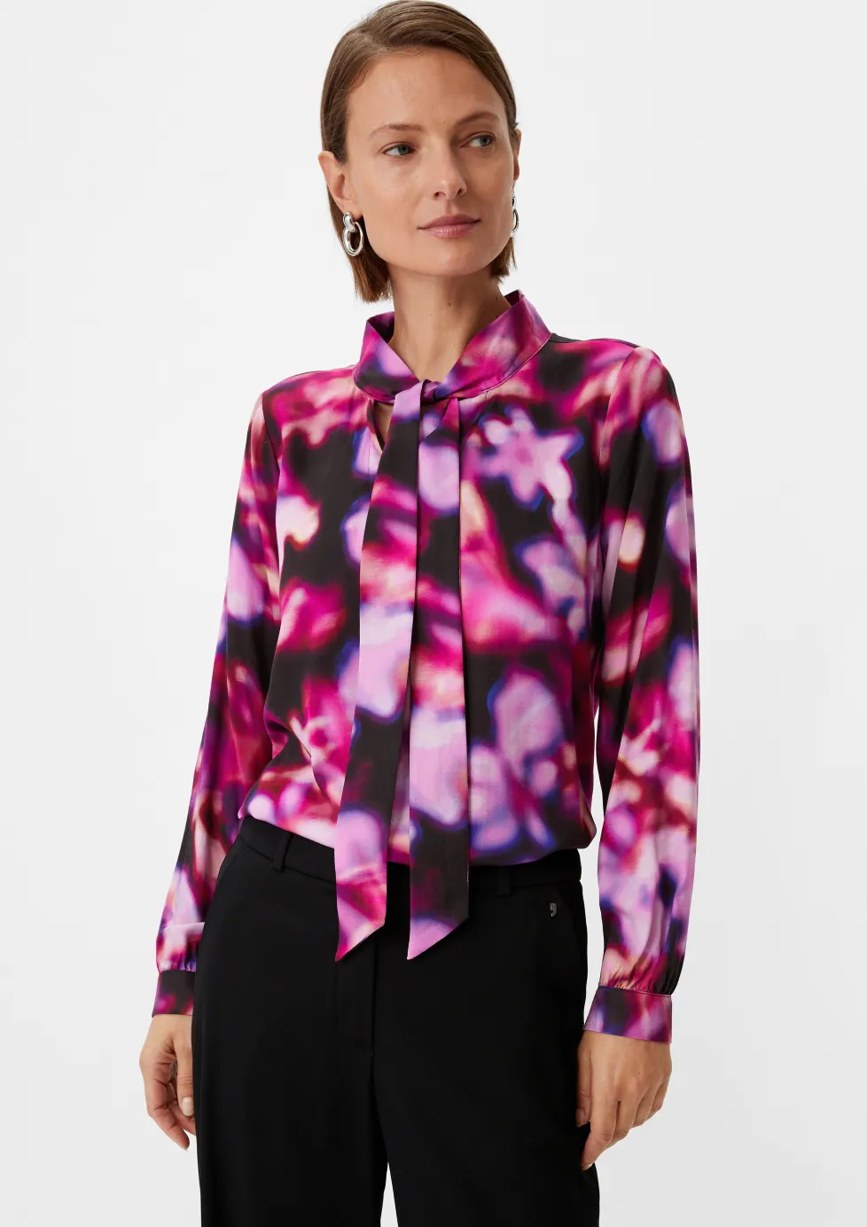 Viskosebluse mit Schluppe