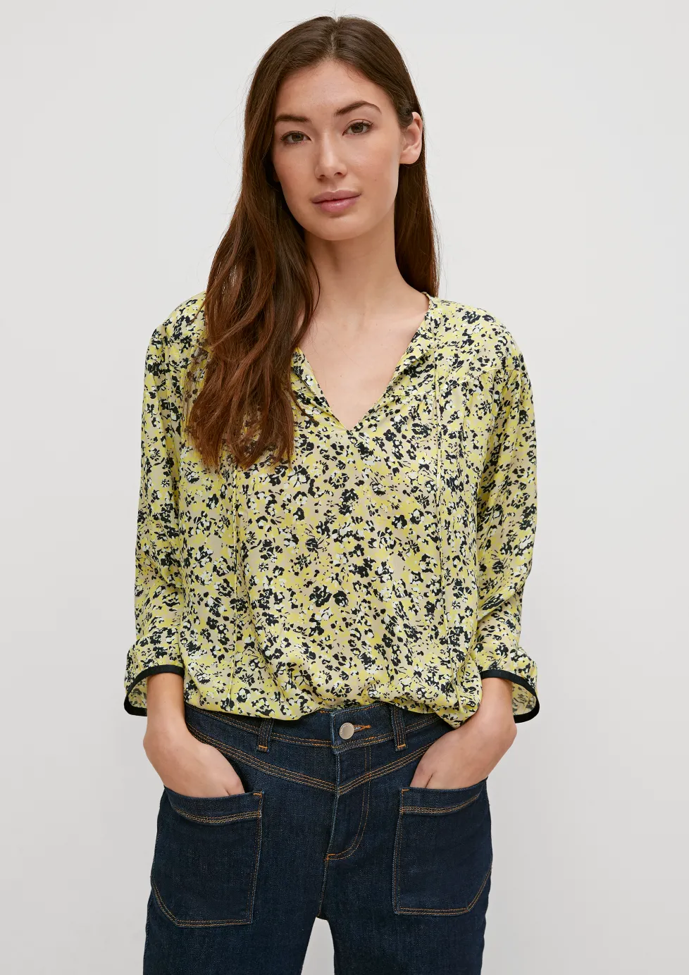 Viskosebluse mit Tunika-Ausschnitt