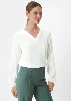 Viskosebluse mit V-Ausschnitt
