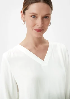 Viskosebluse mit V-Ausschnitt