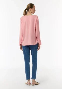 Viskosebluse mit V-Ausschnitt