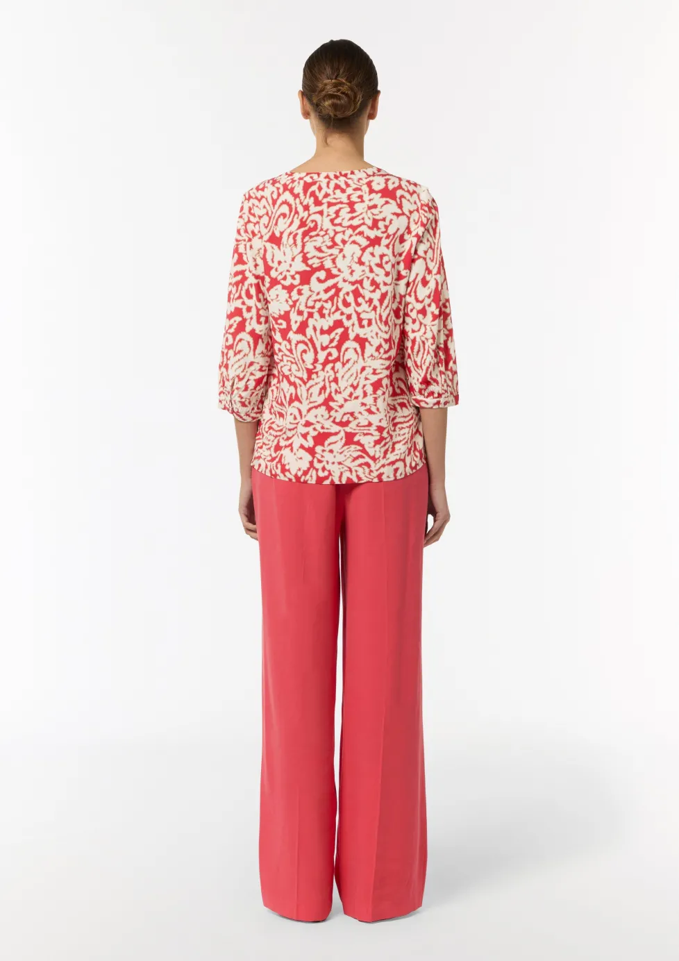 Viskosebluse mit V-Ausschnitt