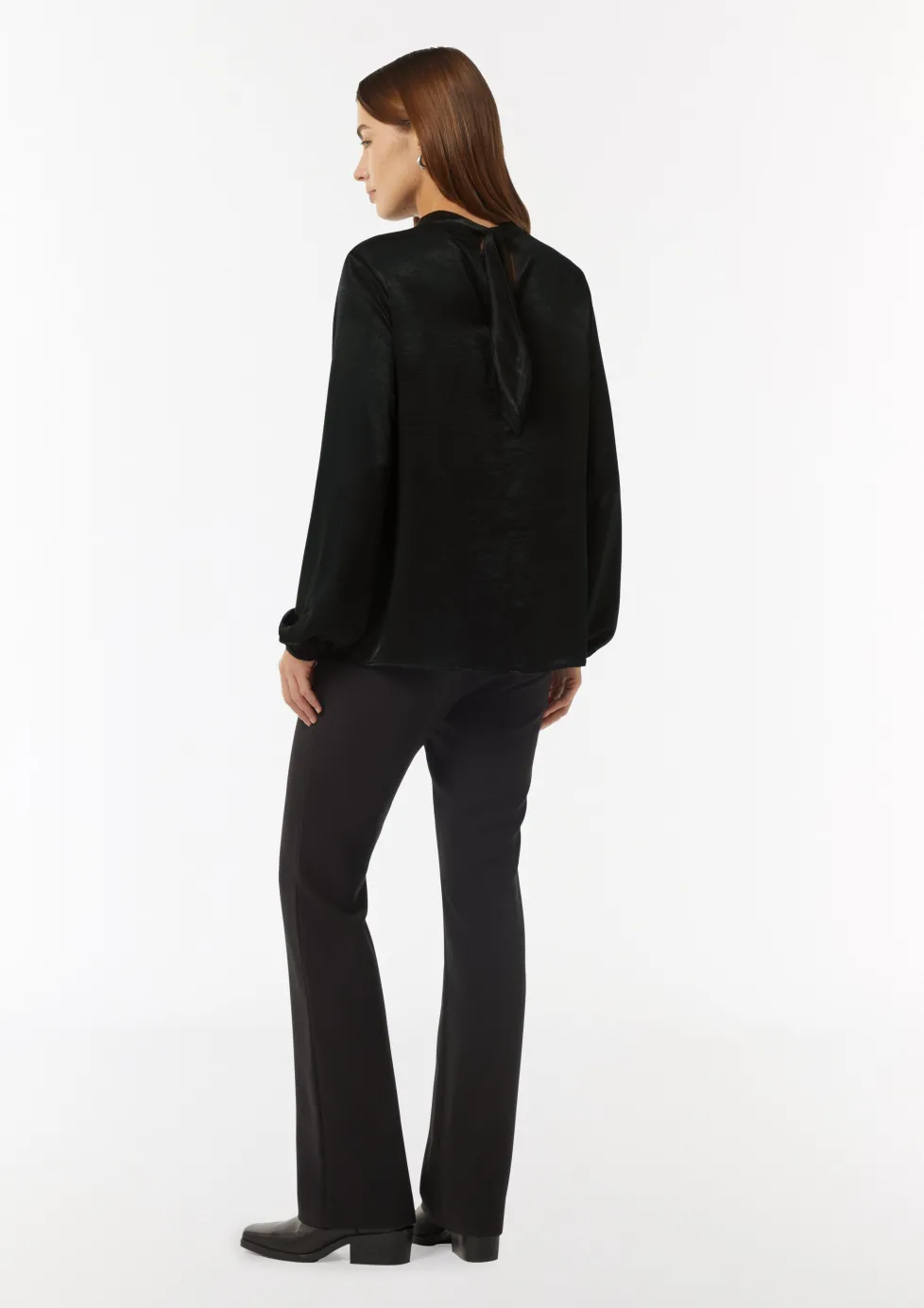 Viskosemix-Bluse mit Bindedetail