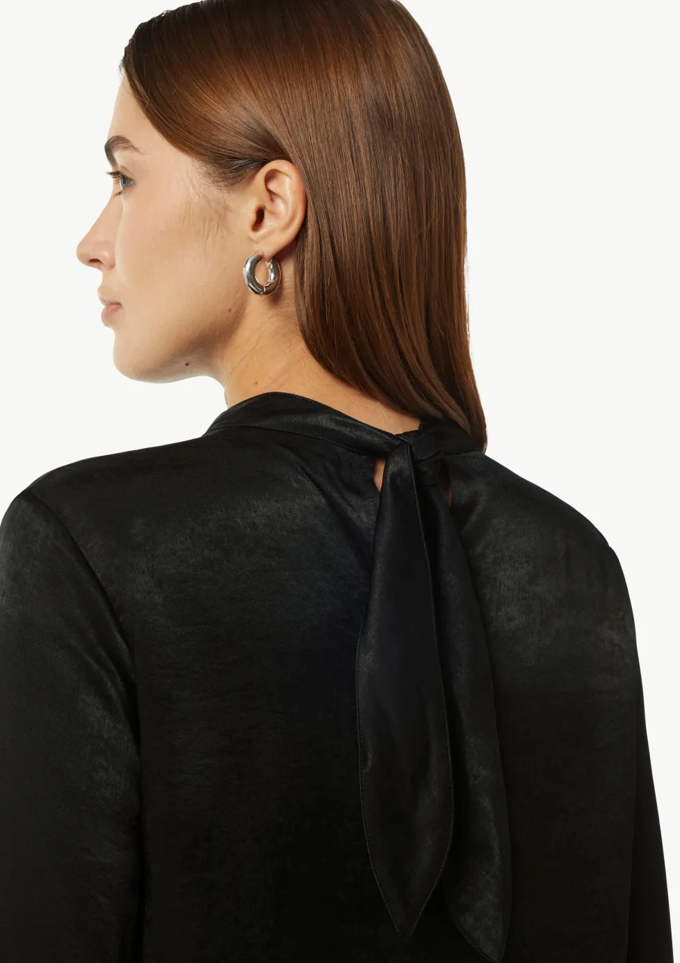 Viskosemix-Bluse mit Bindedetail