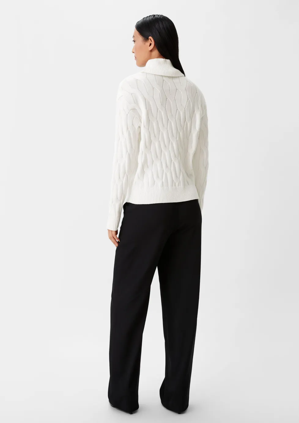 Weicher Pullover mit Strickmuster