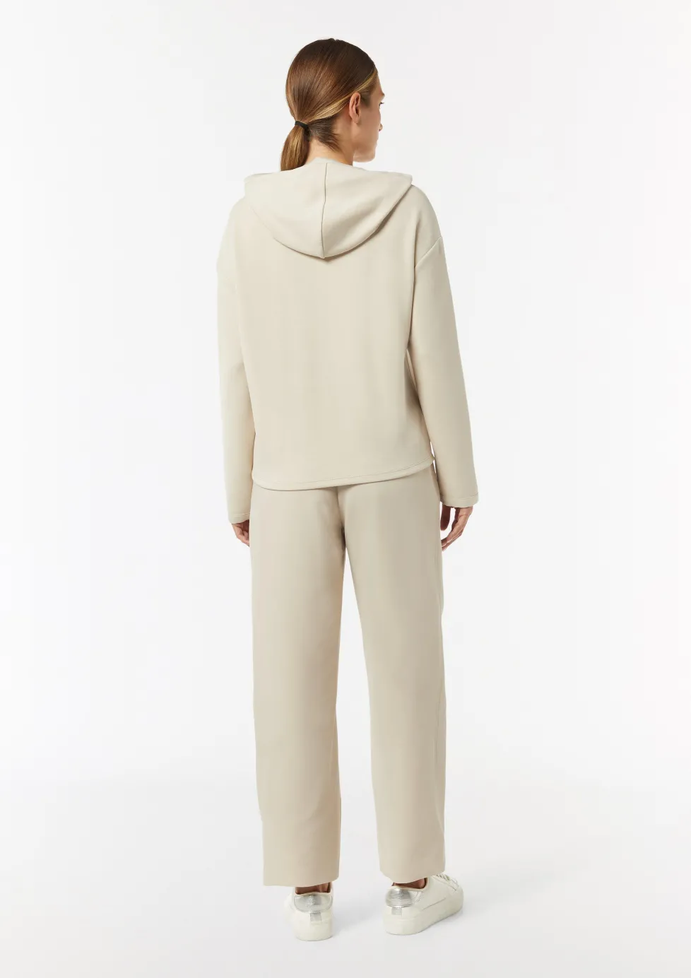 Weiches Kapuzenshirt mit Satin-Details